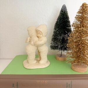 Department 56 Snowbabies Hugging Figurine 4” Vintage Christmas Decor